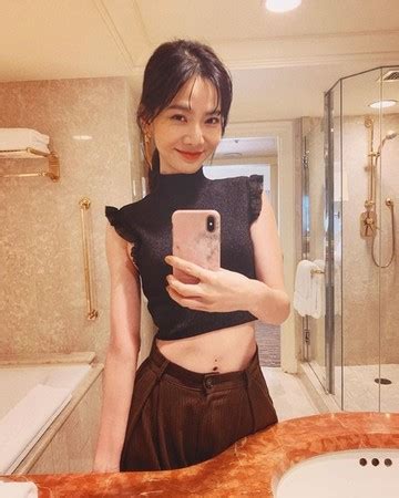Search for text in url. 曾之喬家中炒菜穿這樣! 網友一看全暴動：太性感了 | ETtoday星光雲 | ETtoday新聞雲