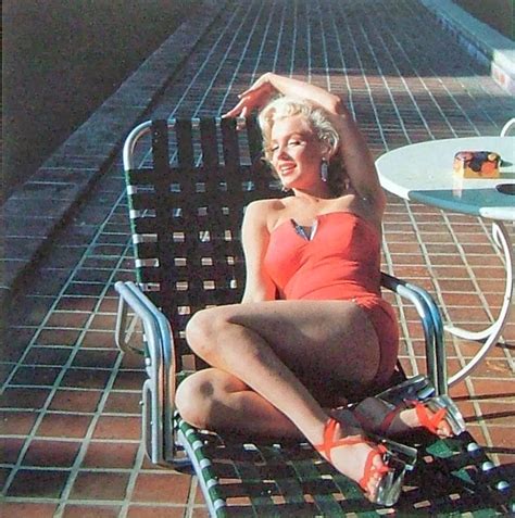 Back in 1957, photographer sam shaw organized one of the most iconic photoshoots of marilyn monroe. Marilyn Monroe's Photoshoots by Harold Lloyd in 1953 ...