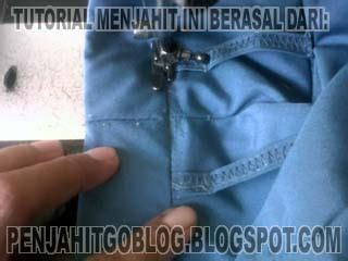 Umumnya ukuran celana terletak pada label yg ada dibelakang celana jeans kita setelah kita tahu cara bacanya kita tinggal menyesuaikan saja dengan cara mengukur lingkar pinggang kita sebelum melakukan pembelian. cara permak celana yang kebesaran pada lingkar pinggang