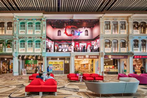 This capsule hotel features free wifi in public areas, luggage storage, and laundry facilities. Changi Airport's Terminal 4 "Theatre of experience ...