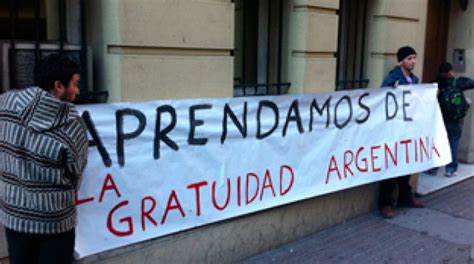 Schiaretti conmemora la gratuidad universitaria junto a las rectoras y los rectores. La gratuidad universitaria como herramienta de justicia ...