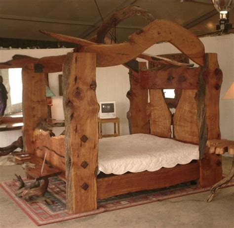 The early was used in the 16th and 17th centuries when bedrooms where. Image result for western canopy bed | Rustic bedroom ...