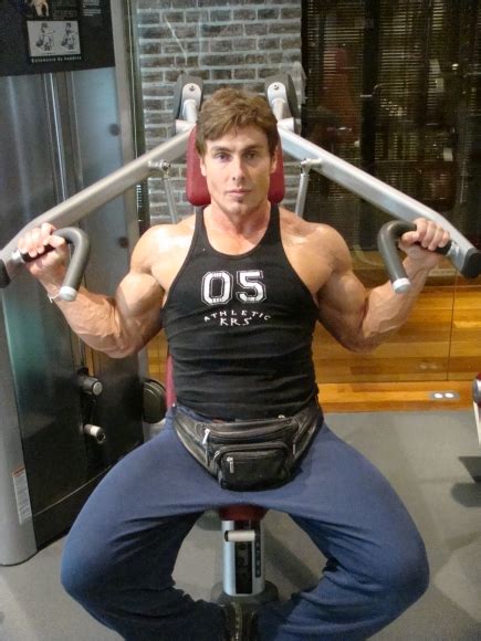 Bushy hunks jerking off on cam. Bodybuilder Beautiful: Don Rafael