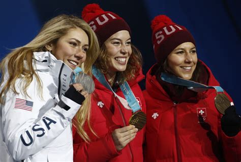 Elle gagne tous ses duels, en 1/8e de finale face à la hongroise mariann mimi maroty (la suisse mais ce n'est pas cette médaille d'argent planétaire qui fait la une : Olympics roundup: Gisin defeats Shiffrin for gold | News, Sports, Jobs - Williamsport Sun-Gazette