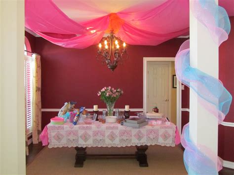 See more ideas about carnival games, carnival birthday, carnival. Food table, carnival themed 1st birthday party | Carnival ...