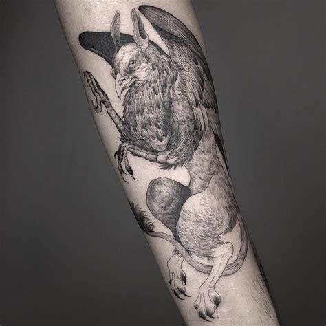 The production of griffin salve is scientifically, yet artfully, crafted by human hands in small tightly monitored batches. Freehand Gryphon tattoo (With images) | Gryphon tattoo ...