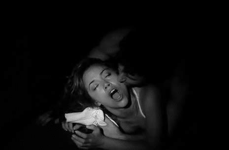 Or reach down, touch yourself, and then put your finger inside his mouth. Le mie emozioni | PASSION GIF | Pinterest | Kiss and ...