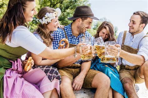 Für alle die zuhause feiern müssen. Oktoberfest 2020 - 5 Tipps wie man das Oktoberfest Zuhause ...