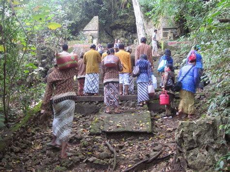Rna and dna vaccine technology is. 7 Tempat yang Diduga Jadi Lokasi Kisah KKN Desa Penari