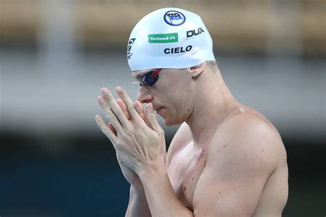 After moving to the united states at age 18 to train at auburn university, césar cielo filho quickly developed into the world's fastest freestyle sprinter. Cesar Cielo Uncertain About Pan-Pacs, All In for SC Worlds ...