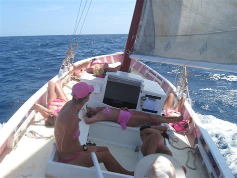 For example, would it be ok for the third person to be someone in your community, whom you might see in other settings? Where are the Female Sailors? - Cruisers & Sailing Forums