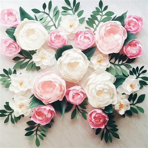 Elegant set of paper flowers perfect to decorate flower walls have become so popular, from weddings and communions to festivals and pretty bars you are guaranteed to see a floral display. Really Cute Ideas For Your Bridal Shower