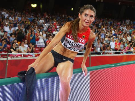 In einem unglaublich schnellen rennen über 3000 meter hindernis gewinnt gesa felicitas krause bronze und damit die erste medaille für das deutsche team. Krause läuft in Trier nur auf Rang fünf