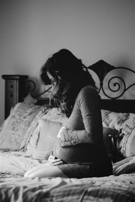 Why are blue balloons used in maternity photos? An intimate maternity session. #blackandwhite #lace ...