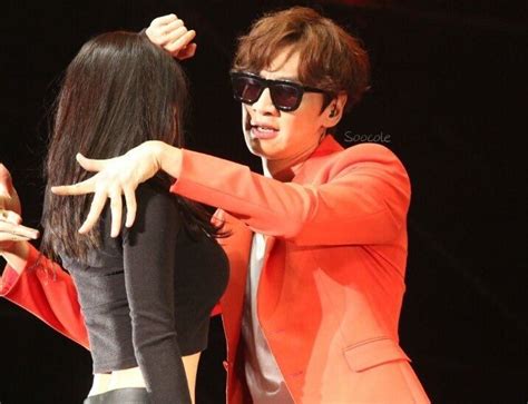 Lee kwang soo is the one, who always takes care of song ji hyo first love kwang mong couple :) please subscribe my channel. SONG JI HYO Y LEE KWANG SOO SE PONEN SEXYS DURANTE FAN ...