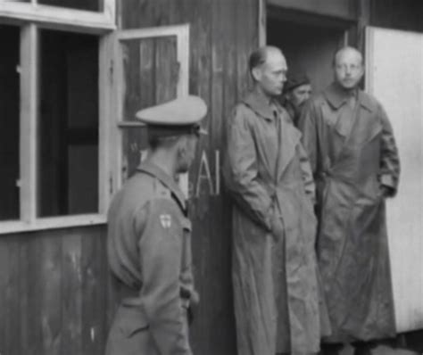 Heinrich himmler was een duits nationaalsocialistische politicus en de leider van de beruchte ss. WELT IM FILM Nr. 22 - 24 - HIMMLERS TOD 5.1945, FILMHAUER