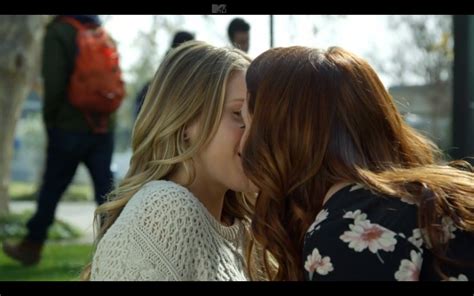 Tumblr frasi per le migliori amiche. Recensione Faking It - 1x03 - "Un fidanzato segreto per Amy"