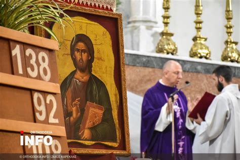 Η εντυπωσιακή ιστορία ενός δυναμικού ιταλού, που μέσα από τις συμπληγάδες του φανατικού καθολικισμού της σικελίας, βρήκε την προσωπική του λύτρωση μέσα στην ορθοδοξία. Τον παπά Γιάννη των Καθολικών αποχαιρέτησε η Θεσσαλονίκη ...