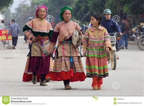 De Mensen Vietnam Van Hmong Van De Bloem Redactionele Fotografie ...