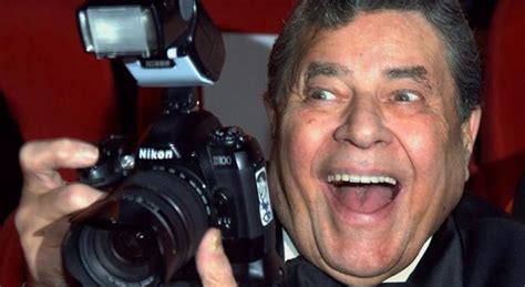 Le origini e la formazione Morto Jerry Lewis, addio al comico di Hollywood: aveva 91 anni