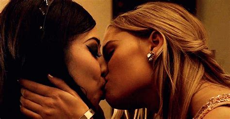 Two girls kissing 26343 sec. Marvel Delivers Young Lesbian Romance On Screen in ...