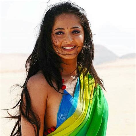 She has received several accolades, including three cinemaa awards, a nandi award. Anushka Shetty Hot Pics: 10 Sexiest Photos of Devasena ...