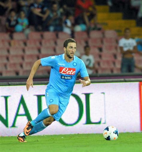 Higuain lascia napoli e va a giocare a torino, nella juventus. Napoli - Marsiglia 3-2 VIDEO GOL: dalla grande paura al ...