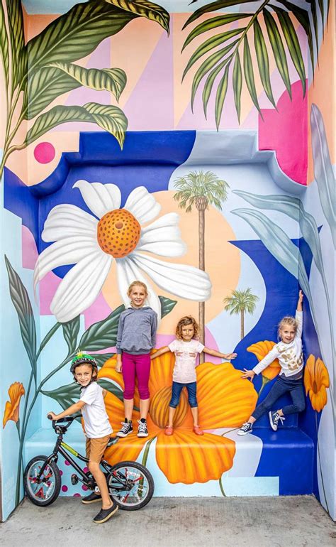 Here, you can find the latest collection of fresh flowers. New Mural Blooms at Costa Mesa's Triangle Square ...