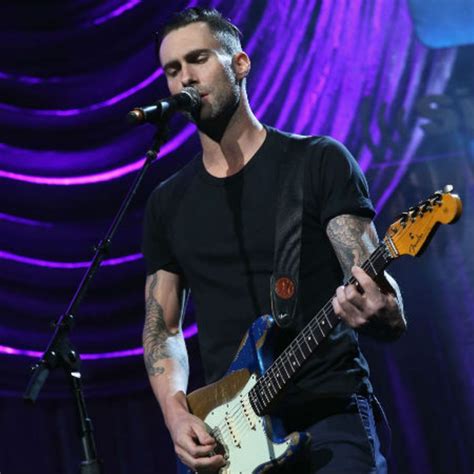 Hab den kleiderschrank meiner frau durchwühlt. Adam Levine: So sollen Frauen aussehen | GALA.de