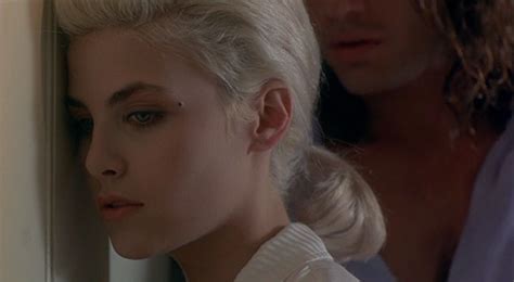 Ако харесвате two moon junction / имението две луни (1988) гледайте още Sherilyn Fenn and Richard Tyson portray the characters of ...