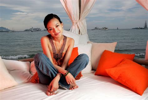Wallpaper : model, sea, sitting, vehicle, Shu Qi, clothing, vacation ...