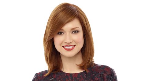 Elizabeth claire kemper (born may 2, 1980) is an american actress, comedian, and writer. Ellie Kemper 2021: Boyfriend, net worth, tattoos, smoking & body measurements - Taddlr