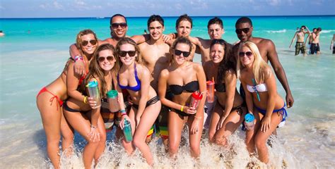 Hey, have you heard about the new spring break hot spot? EMPIEZA A LLEGAR TURISMO DE SPRING BREAK A CANCÚN. - Poder ...