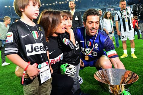 His birthday, what he did before fame, his family life, fun trivia facts, popularity rankings, and more. Louis Thomas Buffon | Tumblr