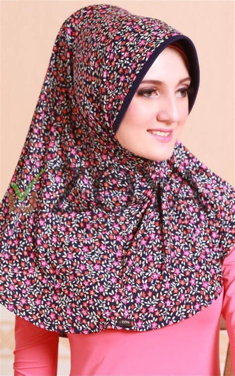 Bahannya yang adem, lembut, dan sangat nyaman dipakai. Jual Kerudung Zoya | Model Kerudung Terbaru 2014: Bergo ...