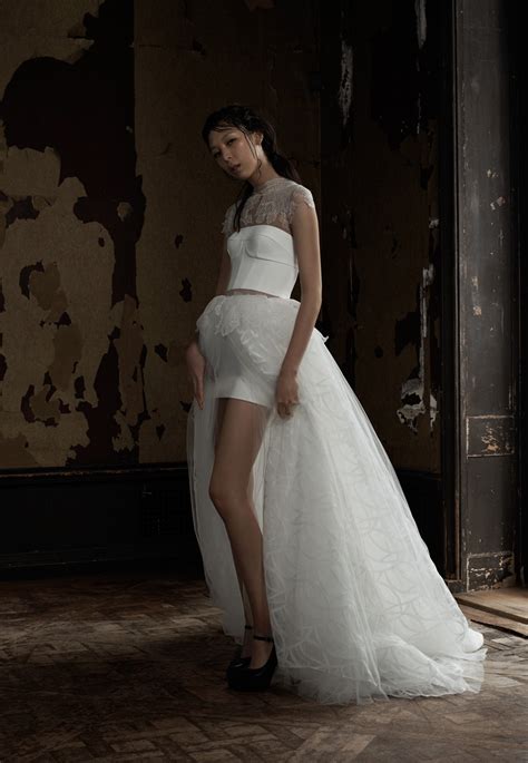 Vera wang collezione primavera estate abito da sposa 2014 sembra essere rinunciato alla cintura nera. ABITI DA SPOSA 2016, ROSA CLARA O VERA WANG? - NOZZEadvisor