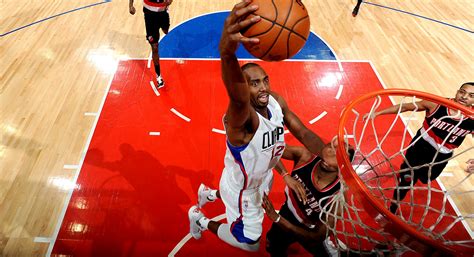 Explore more like clippers vs nets. NBA: Les Clippers dominent les Nets 127-95 - CamerounSports
