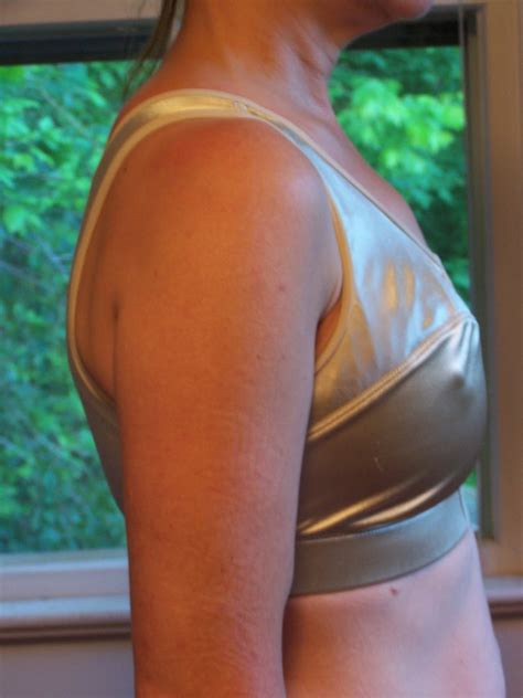 The rib band measures 1'' less than it should. Bras I Hate & Love: Guest Post: Enell Sports Bra Review