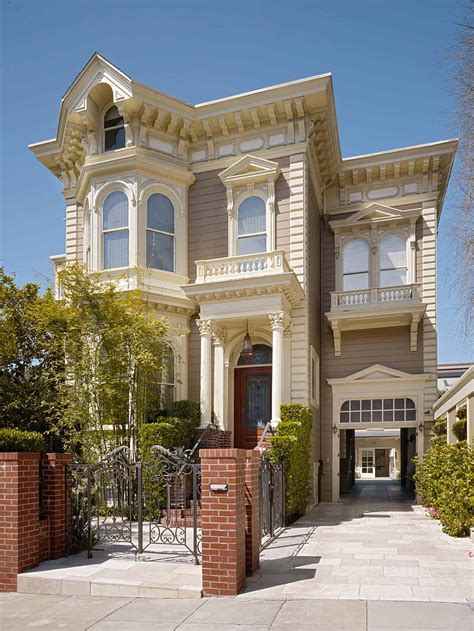 Internet, tv, satellite or cable, washer & dryer, children welcome property overview. 1920s Carriage house in San Francisco gets remarkable ...