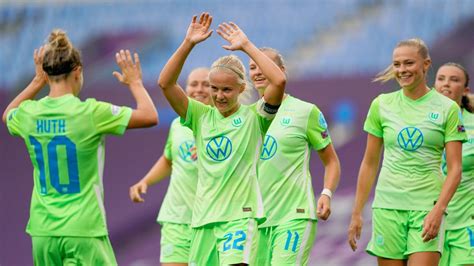 Vfl wolfsburg frauenподлинная учетная запись @vfl_frauen. Wolfsburg überrennt Glasgow - VfL-Frauen im Halbfinale ...