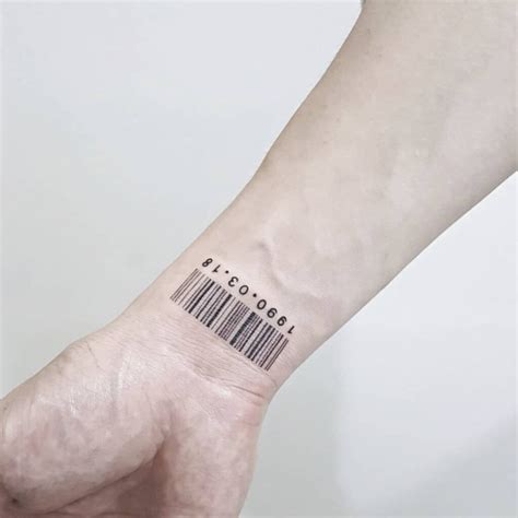 Bộ này có 300 glyph và 200 ký tự thay thế. Hình Xăm Ngày Tháng Năm Sinh ️ Tattoo Chữ Số La Mã