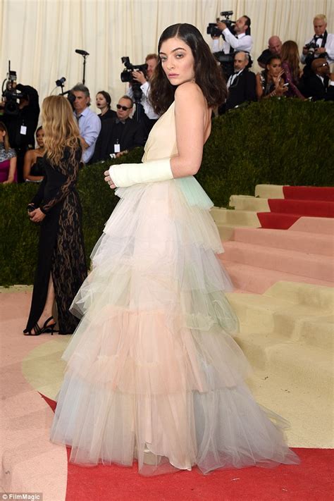 Maybe you would like to learn more about one of these? Met Gala red carpet sees Lorde suffer unfortunate wardrobe ...