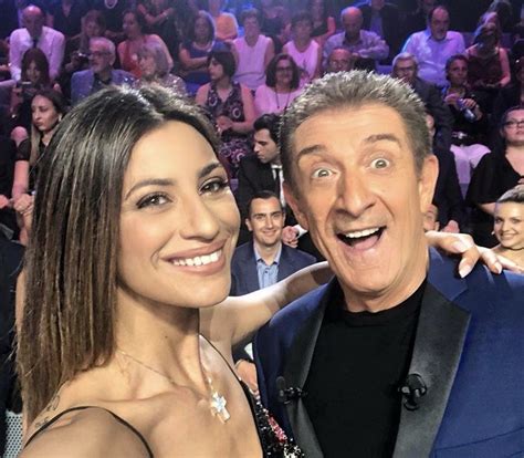 His success and fame within the movie and tv industry has spanned over. Ezio Greggio confessa: "Romina Pierdomenico mi mantiene ...