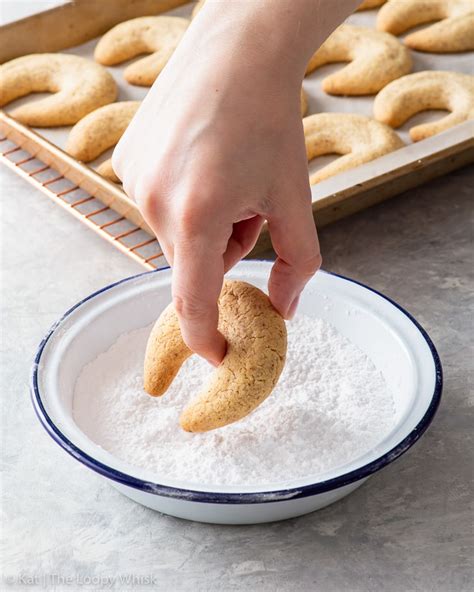 Baking of christmas cookies has a long tradition in austria. Vanillekipferl Austrian Christmas Cookies / Vanillekipferl ...