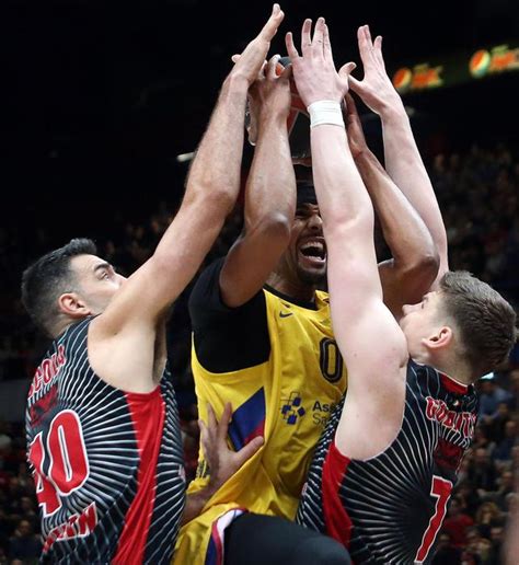 Vittoria in rimonta per i blaugrana in casa dei campioni d'italia. Eurolega: Milano-Barcellona 83-70 ⋆ CorriereQuotidiano.it ...