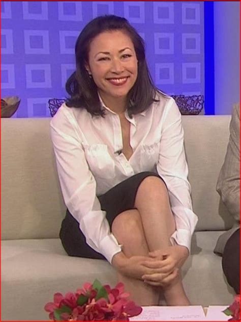 Jag brukar läsa ann söderlunds blogg. Celebrate Progress: ann curry - white blouse