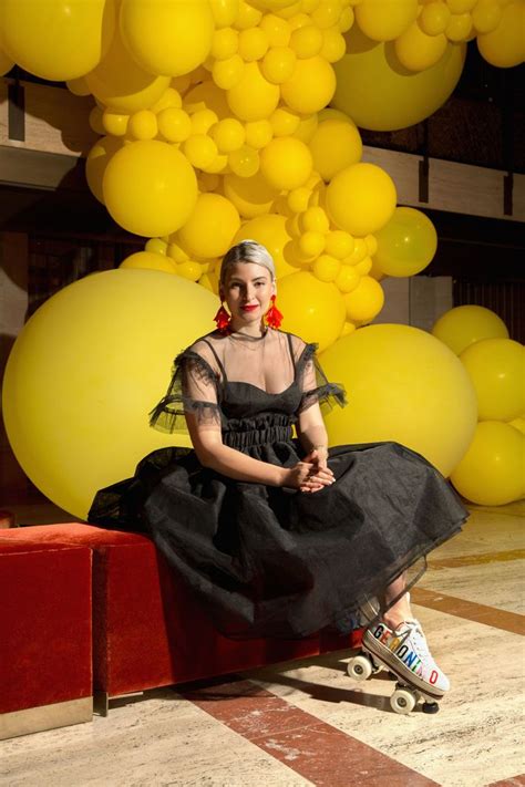 Image captionthe johnson & johnson vaccine was cleared for use in the us in february. Balloon Artist Jihan Zencirli Wants to Lift You Up