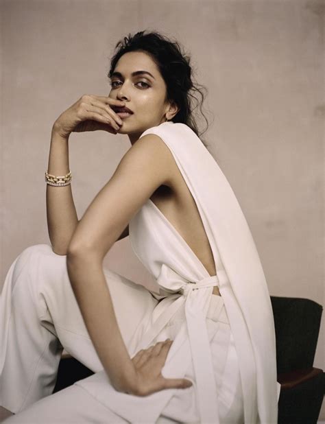 She was dating the siddharth mallya, but again the relationship ended up within a few years. DEEPIKA PADUKONE for Evening Standard Magazine - HawtCelebs