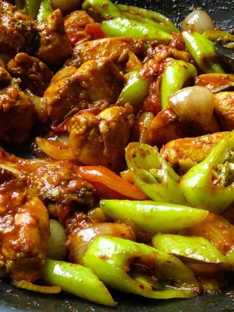 Try this recipe and you will love it! Sri Lankan devilled chilli chicken stir-fry. in 2020 ...