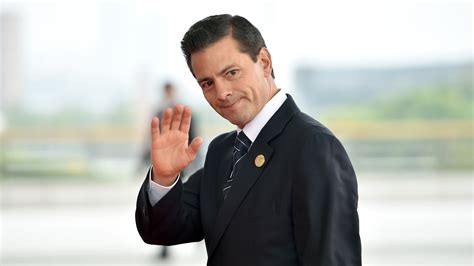 Открыть страницу «enrique peña nieto» на facebook. Mexican President Enrique Peña Nieto Cancels White House ...